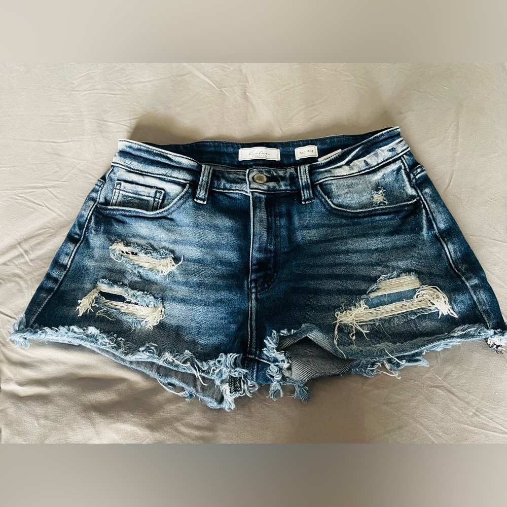 Women’s KanCan Mid-Rise Denim Cutoff Shorts - Size: 28